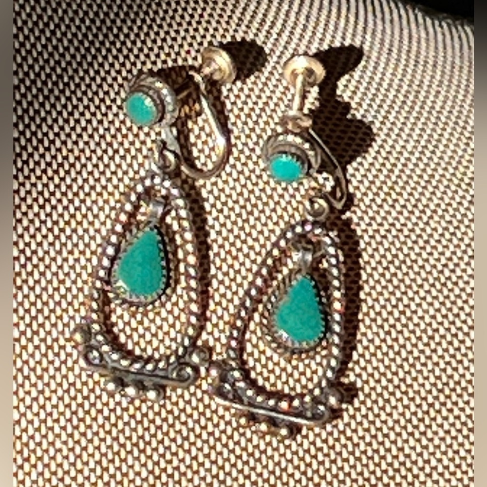 Vintage Turquoise zuni native American Silver Screw Back Earrings Southwestern - Picture 4 of 5